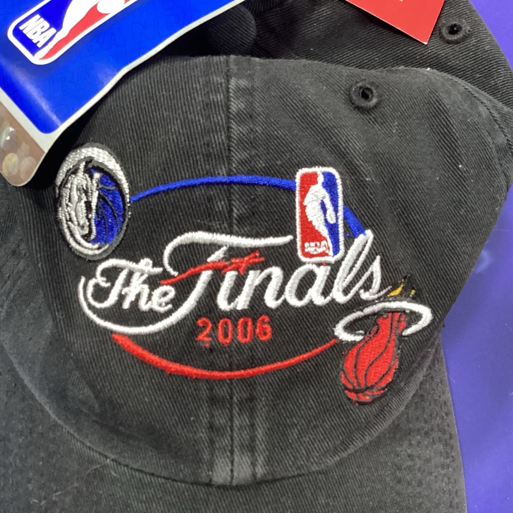 The NBA 2006 Finals Mavericks and Heat black cap with tags - great collectible